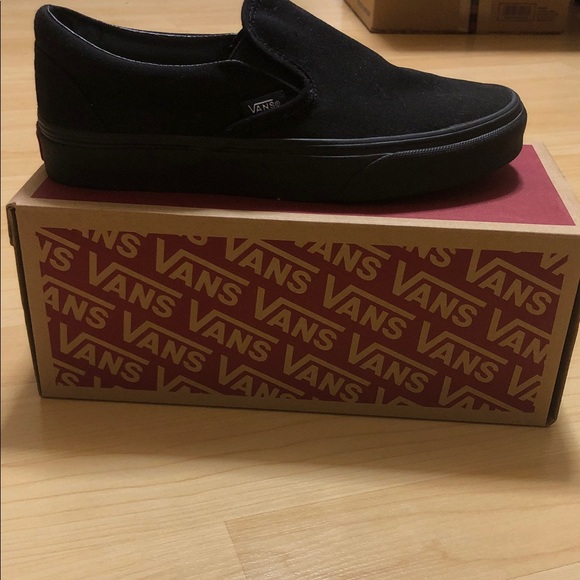 Vans Classic Slip-On Women’s Shoe in Black - Picture 2 of 5